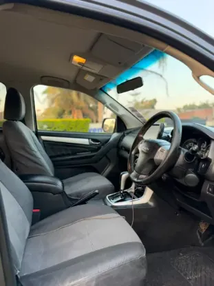 Picture of Isuzu Mu-X 2019