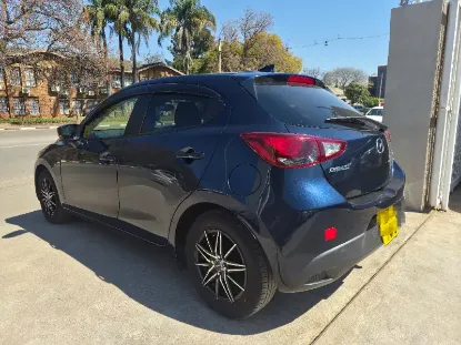 Picture of Mazda Demio 2017