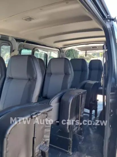 Picture of Nissan Caravan 2018