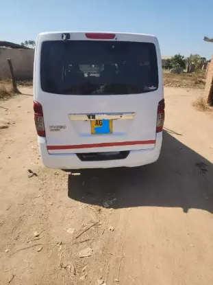 Picture of Nissan NV350 2017