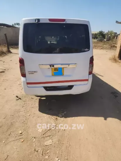 Picture of Nissan NV350 2017