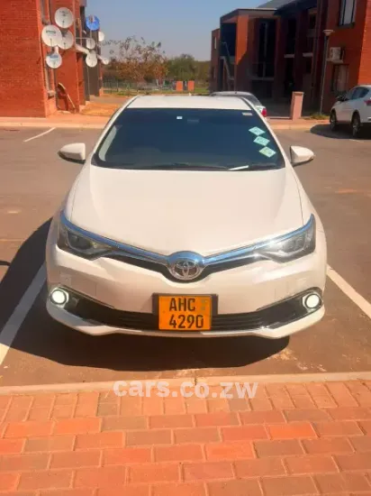 Picture of Toyota Auris 2016
