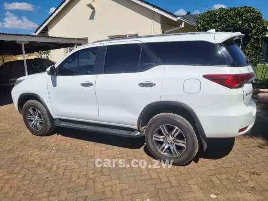 Picture of Toyota Fortuner 2023