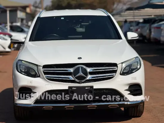 Picture of Mercedes Benz GLC 2017