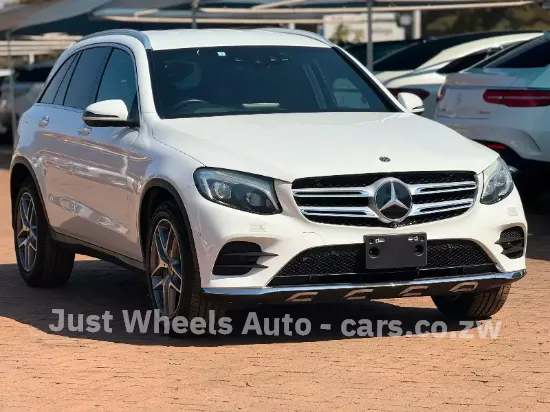 Picture of Mercedes Benz GLC 2017