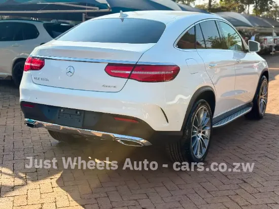 Picture of Mercedes Benz GLE 2017