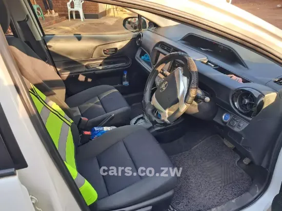 Picture of Toyota Aqua 2017