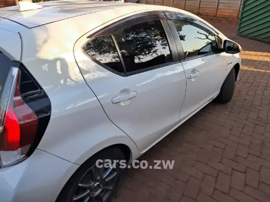 Picture of Toyota Aqua 2017
