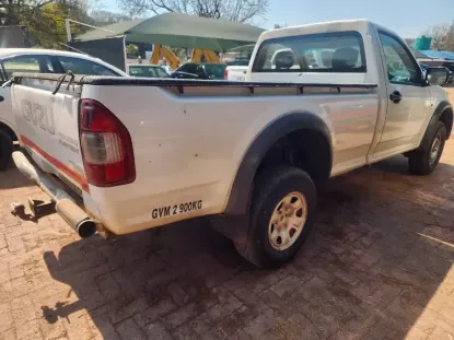 Picture of Isuzu KB250 2009