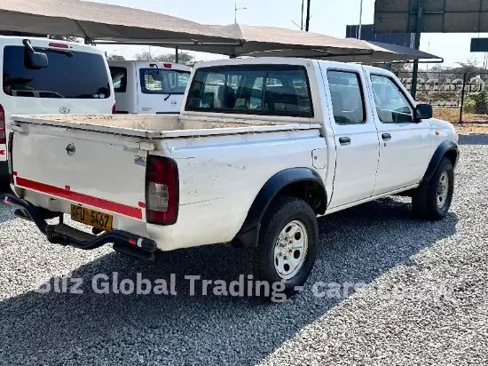 Picture of Nissan Hardbody 202