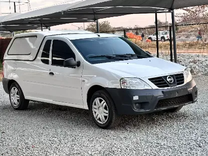 Picture of Nissan NP200 2016