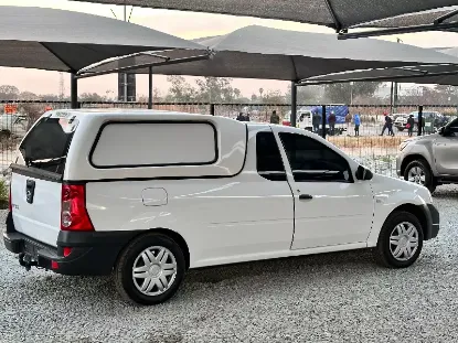 Picture of Nissan NP200 2016