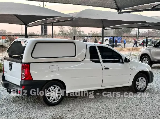 Picture of Nissan NP200 2016