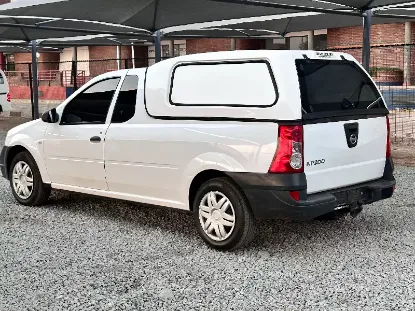 Picture of Nissan NP200 2016
