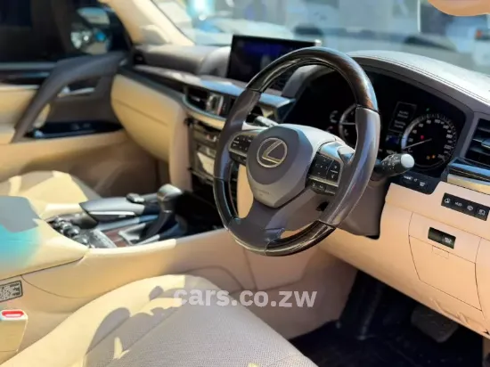 Picture of Lexus LX 2021