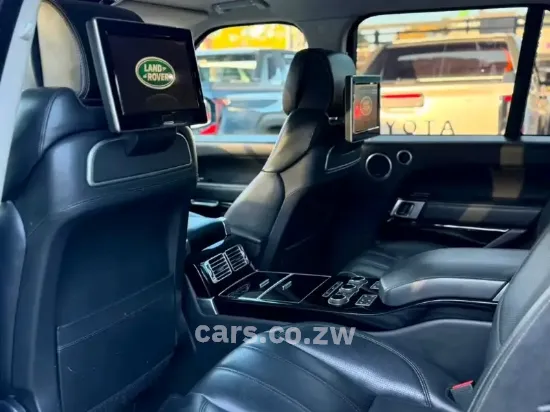 Picture of Range rover Vogue 2015