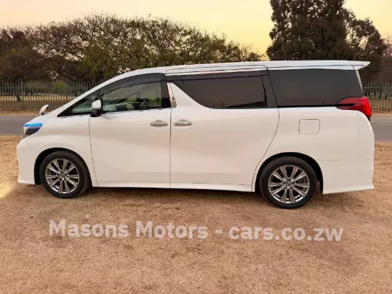 Picture of Toyota Alphard 2017