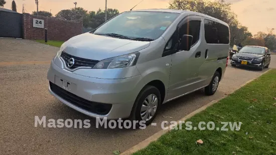 Picture of Nissan NV200 2017