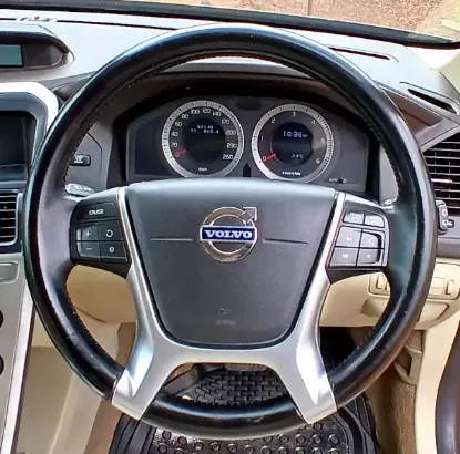 Picture of Volvo XC60 2010