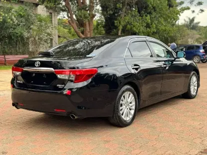 Picture of Toyota Mark x 2017