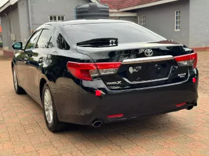 Picture of Toyota Mark x 2017