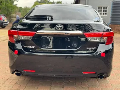 Picture of Toyota Mark x 2017