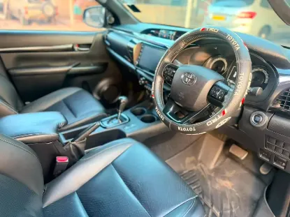 Picture of Toyota Hilux 2020