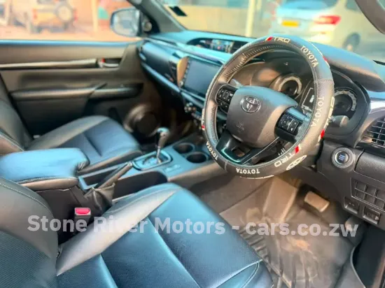 Picture of Toyota Hilux 2020