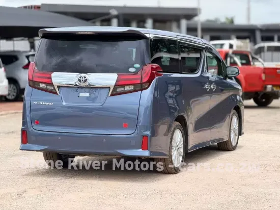 Picture of Toyota Alphard 2020