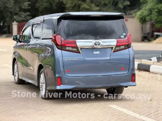 Picture of Toyota Alphard 2020