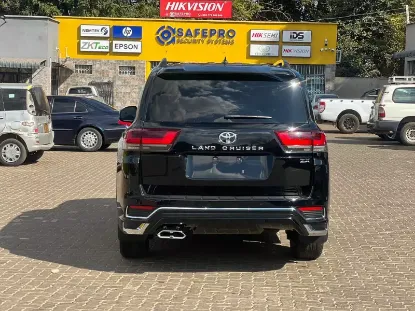 Picture of Toyota Land Cruiser 2024