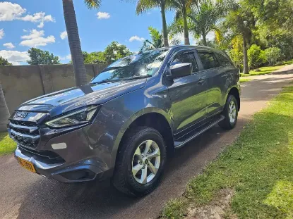 Picture of Isuzu Mu-X 2024