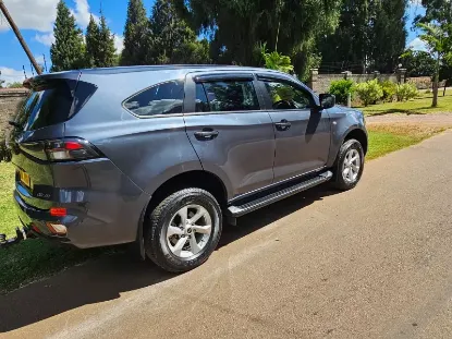 Picture of Isuzu Mu-X 2024
