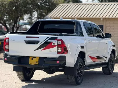 Picture of Toyota Hilux 2024