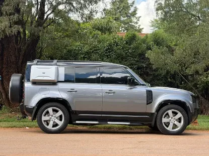 Picture of Land Rover Defender 2022