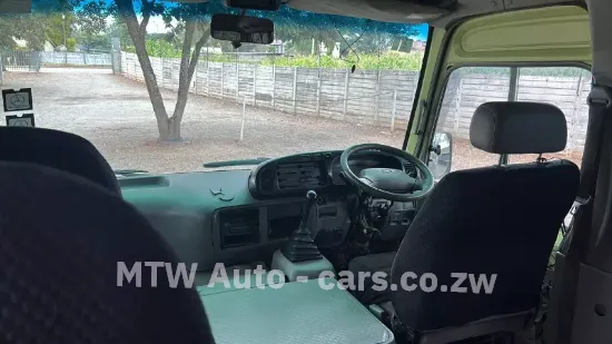 Picture of Toyota Coaster 2005