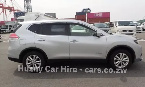 Picture of Mid SUV Auto Nissan Xtrail