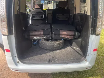 Picture of Mini Van - 7 / 8 Seater’