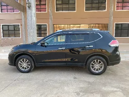 Picture of 7 Seater Nissan Xtrail
