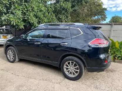Picture of 7 Seater Nissan Xtrail