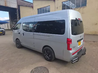 Picture of Commuter Omnibus Luxury 15 Seater