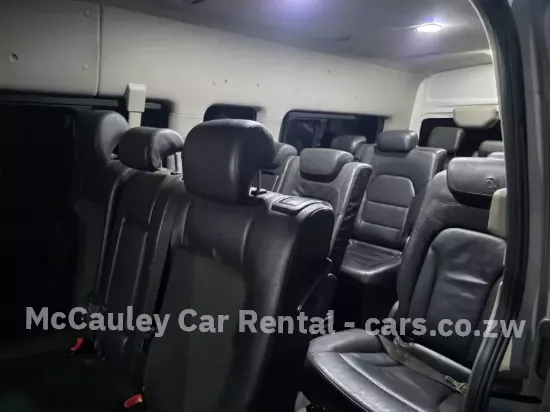 Picture of Commuter Omnibus Luxury 15 Seater