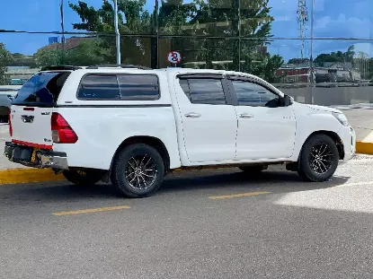 Picture of Toyota Hilux Revo