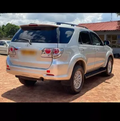Picture of Toyota Fortuner D4D