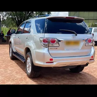 Picture of Toyota Fortuner D4D