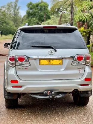 Picture of Toyota Fortuner D4D
