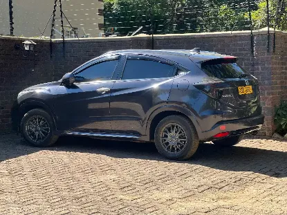 Picture of Honda Vezel Hybrid