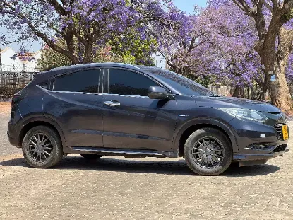 Picture of Honda Vezel Hybrid