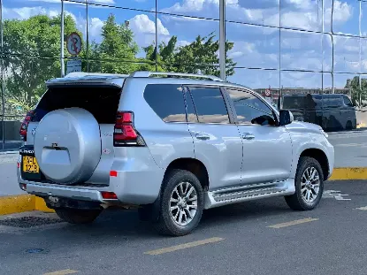 Picture of Toyota Prado for Hire