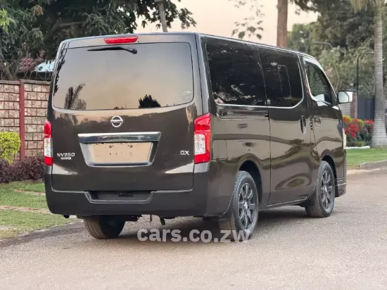 Picture of Nissan NV350 2016